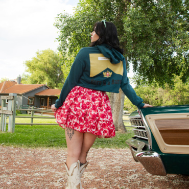 The Barnboro Light Teal Crop